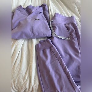 Figs scrubs